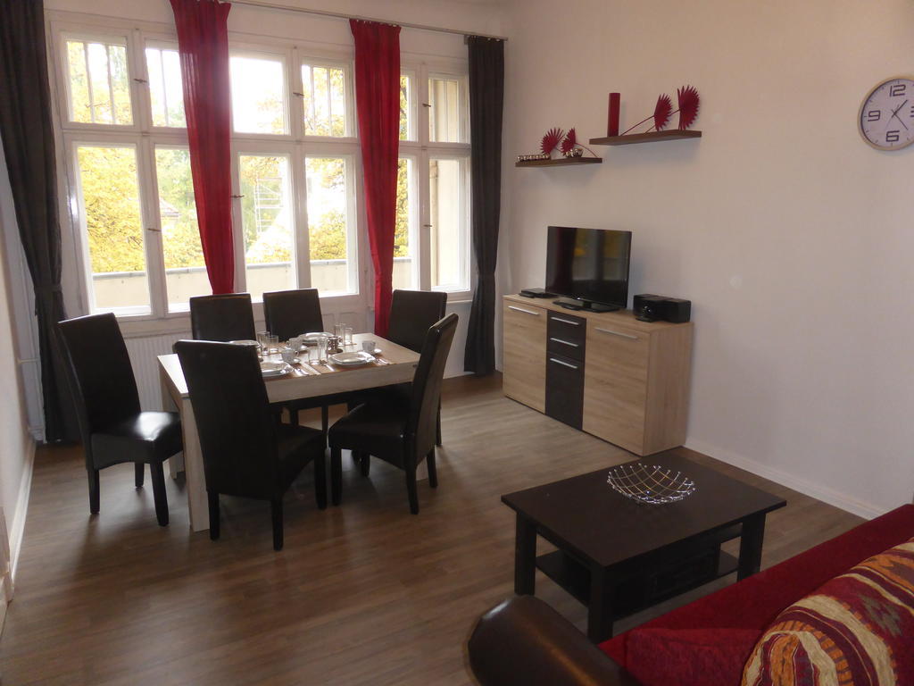 Apartments Dahlie & Nelke Berlin Room photo